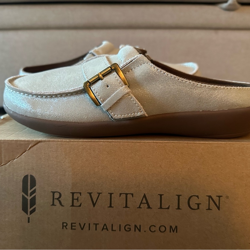 REVITALIGN Cream and Brown Women's Shoes
